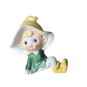 Vintage CeramicDutch Girl Figurine‎ Green Dress WhiteBonnet Decor Collectible